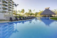 Altamar Canal View Condos