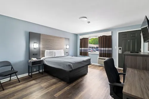 Plaza Inn Hotels in Peabody