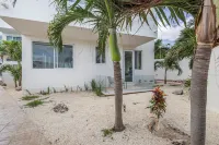 โรงแรมแอซูเลอา อิสลา มูเจเรส แอนด์ สปา - ที่มีที่จอดรถ
