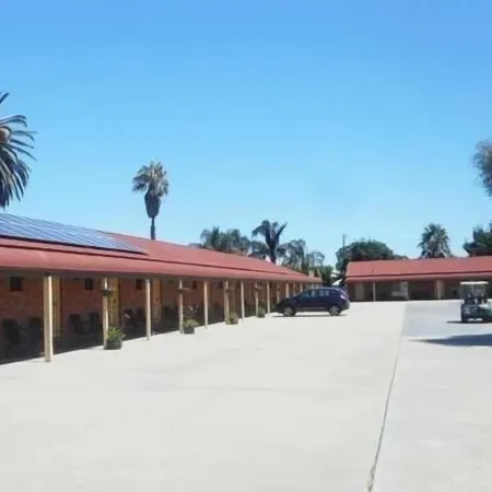 The Finley Palm Motor Inn
