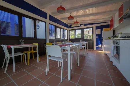 B&B Le Saline Отели рядом с достопримечательностью «Piccolo Teatro dei Pupi»