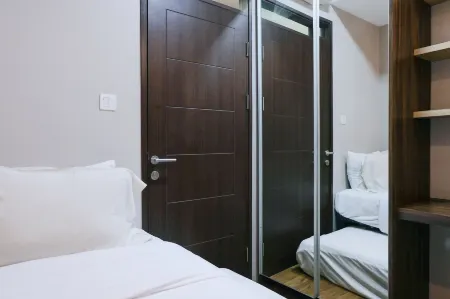 Homey and Cozy 2Br at Mekarwangi Square Cibaduyut Apartment Отели в г. Dayeuhkolot