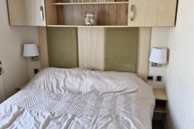 3-Bed Caravan - Sleeps 8 - Pet Friendly - Pool Hotels near North Sea Observatory, Chapel Point