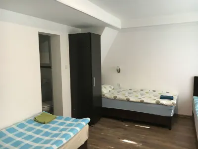 Pension Haus Baron 2 Friedrichsfeld فنادق في Ladenburg