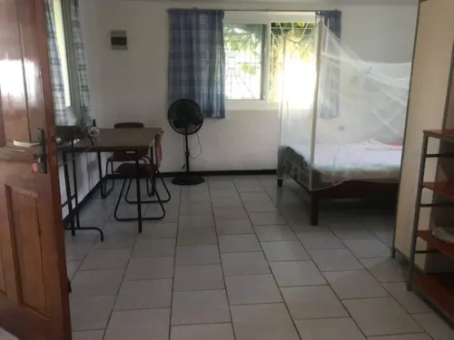 Unu Pikin Guesthouse - Homestays