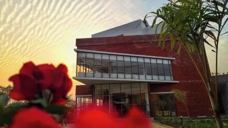 The Pearl Club Resort