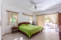 Playa Alicia, Guest Friendly, Best Location in Town! Hotels in Los Castillos