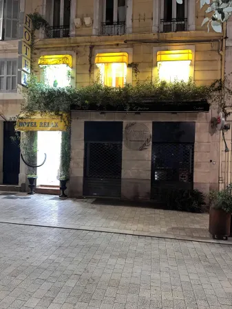 Hôtel Relax Отели рядом с достопримечательностью «Parc Chanot Marseille»