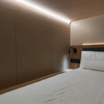 ซี2 พอดส์ โรงแรมใกล้เจาขัณฑีสถูป