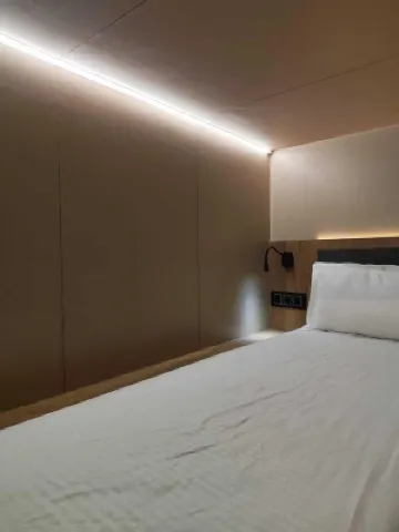 C2 PODS