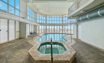 Luxury Penthouse Style Condo Oceania 2