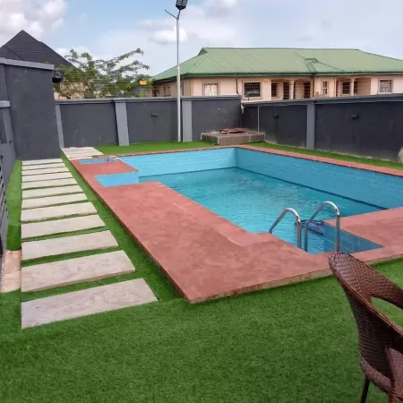 VinRues Apartment and Suites
