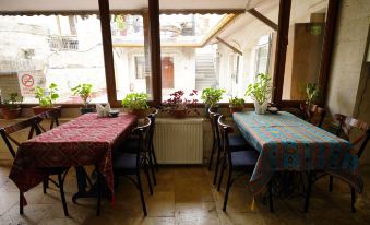 Glory Art Stone House