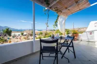 Firiki Studios Hotels in Milos