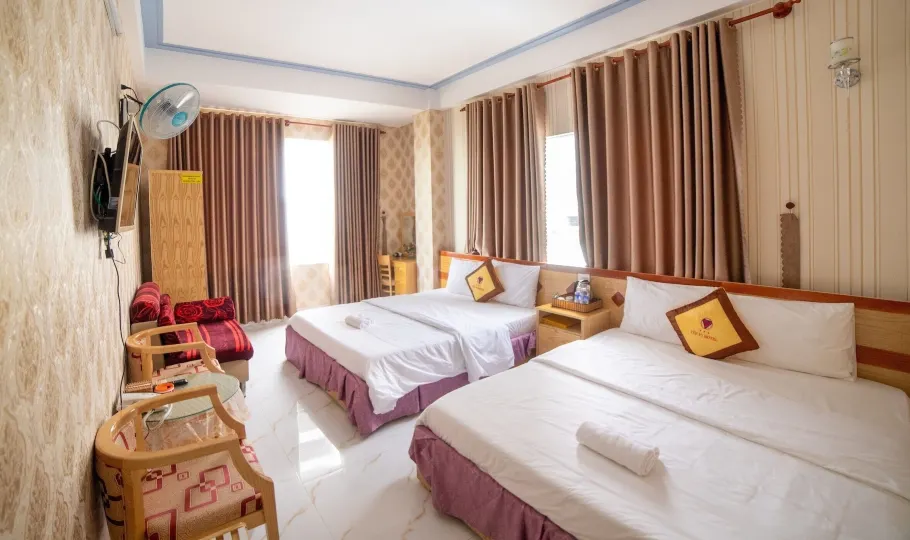 Yen Vy 04 Luxury Hotel