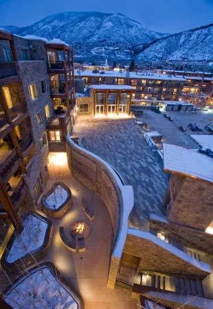 Residences at the Little Nell Отели рядом с достопримечательностью «Aspen Highlands»