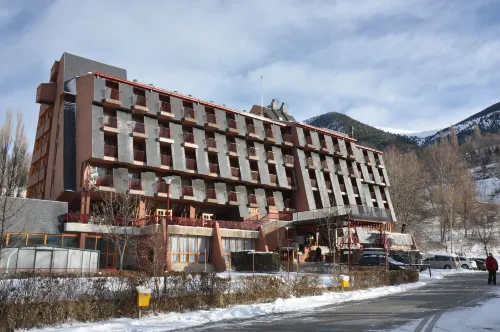 Evenia Monte Alba Hotels in Castejon de Sos
