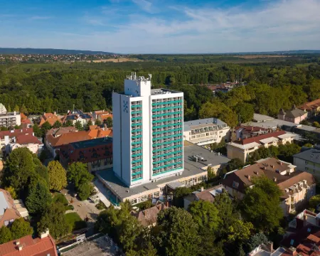 Hunguest Hotel Panoráma Hotels in Heviz