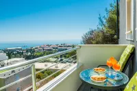 Guest House Nikolina - parking