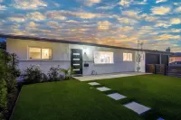 Family-Friendly Modern Escape in San Diego Hotels near Renaissance Towne Center