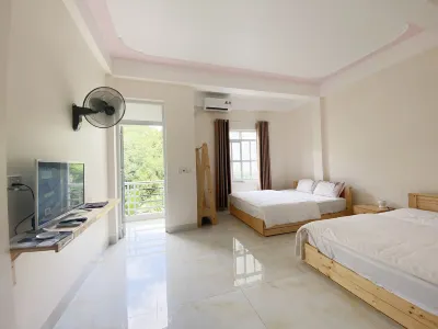 Sunny Bao Lac Homestay Hotels near Bún Bò Huế Chị Chị Em Em