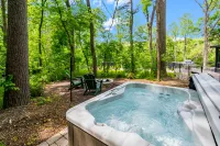 Tranquil Escape - Hot Tub, Fire Pit, Kayaks Hotels in Page County