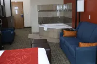 Comfort Suites - Hot Tub