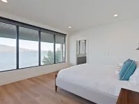 New Modern Luxury Home. Enjoy the Sweeping Lakefront and Mountain View’s. Ξενοδοχεία στην πόλη Sagle