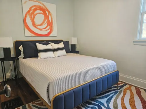 Monthly Rental!  Easy In, Easy Out. Street Parking. Washer Dryer Onsite. Hotel a Lewistown