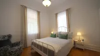 Winton Cottage Maldon - Heritage Home. Central Heating. Cozy Fireplace. on Sale