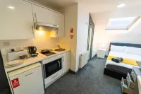 Spacious Comfortable Studio Near the University - Condos