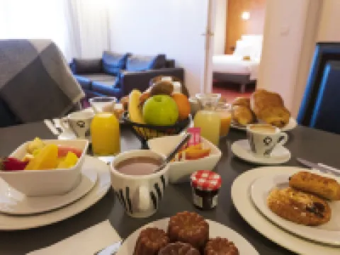 Cerise Bordeaux Mérignac Aéroport Hotels in Merignac