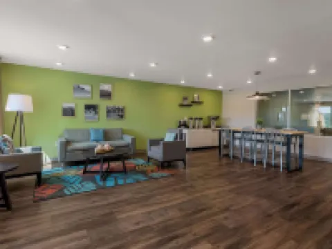 WoodSpring Suites Roanoke Hotels in Catawba