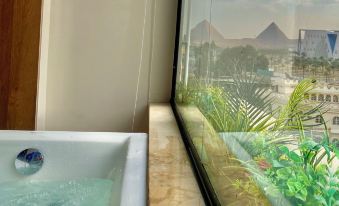 New Museum ,Pyramids inn