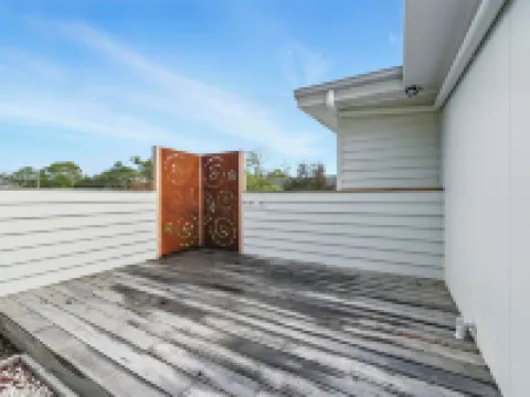 Little Darlin' The Shack Hotels in Port Arthur