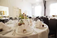 Landhaus Biewald - Hotel & Restaurant - 2성급