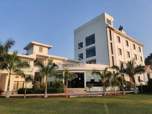 The Elegance Resort Hotels in Chittaurgarh