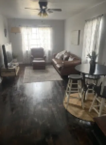 Cute Cozy and clean  apartment in the heart of Buhl.