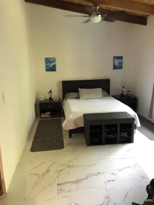 Charming 2-bedroom house with WiFi, AC,Pool, in lovely Playa Guiones/ Nosara