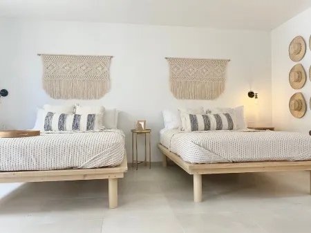 Loreto80-NEW Studio Cirio, in downtown by beach