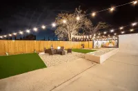 Casa Blanca (Arcade/Theatre/Game Room/RV Parking) Hotels in Banning