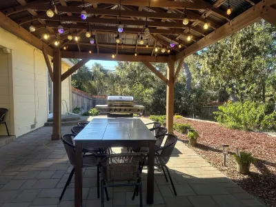 Cozy Villa at Pebble Beach Hotels near 17 Mile Dr