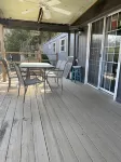 Family and Pet friendly lakefront with Dock