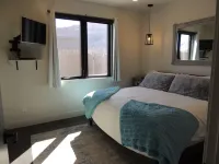 Red Rock Oasis and Private Pool Getaway!