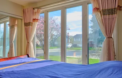 Beautiful cottage near river close to montreal