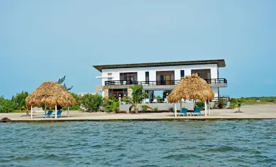 Seafront, 4 bedroom private villa, 10 guests, family vacation, activities nearby Hotels in 