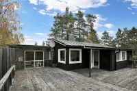 Holiday Home for four people in Ingarö Hotels near Artipelag