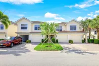 Colonial Country Club First Floor Carriage House,  with Lakeview