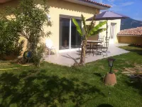 Jolie Villa for 6 guests near to the sea and the mountain. Hotels in Afa