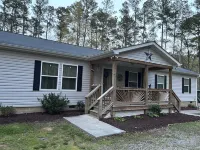 Pat's Place ~ Lovey’s at the Lake